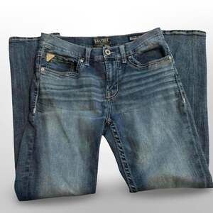 Salvage Relaxed Fit Blue Denim Jeans with Heavy Stitching and Embroidery